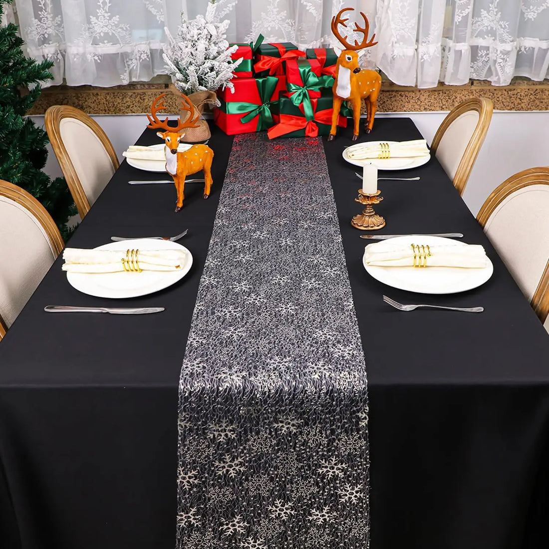 Chemin de Table en Organza à Flocons Argentés