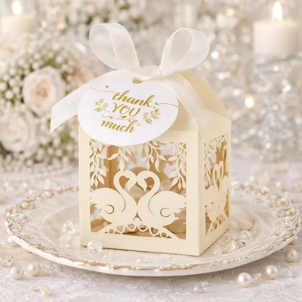 boîte à dragées beige motif cygne raffiné