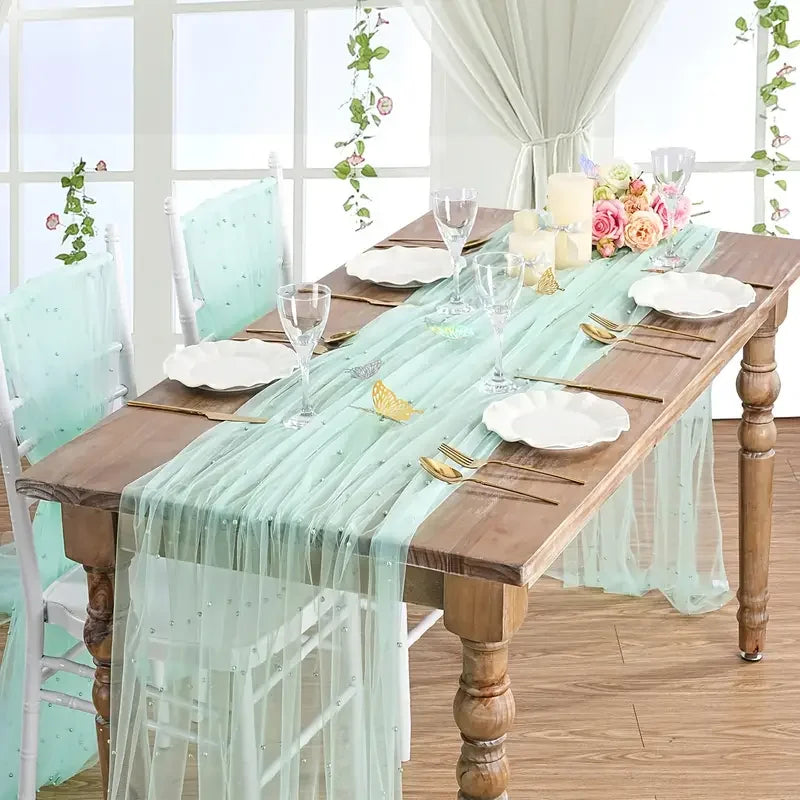 chemin de table bleu-vert en tulle perlé