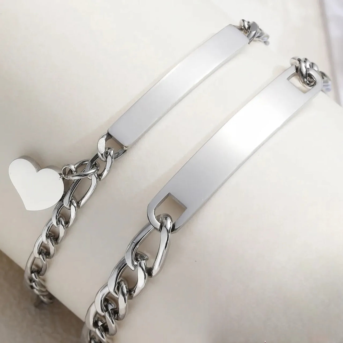 gourmettes couple personnalisées saint-valentin élégante