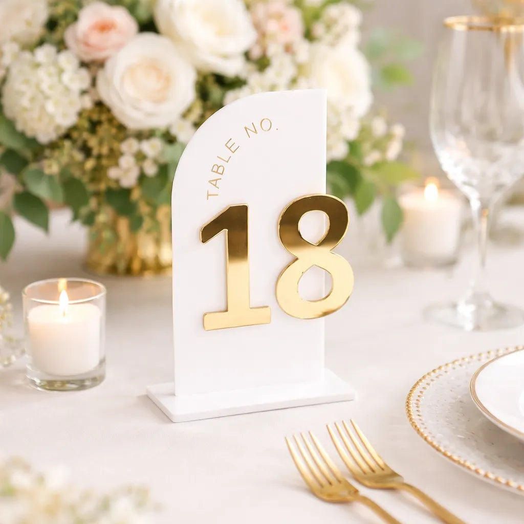 numéro de table demi-arc moderne