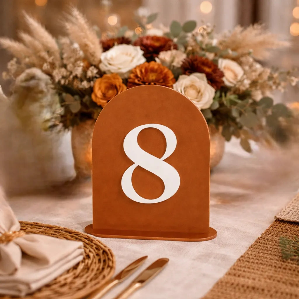 numéro de table mariage en arc élégant festif